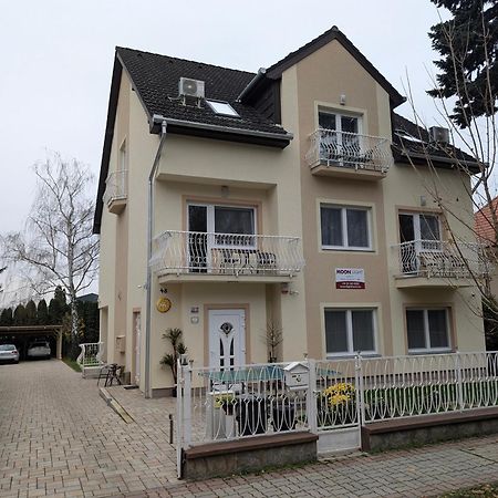 Moon Light Apartment Heviz Exterior photo